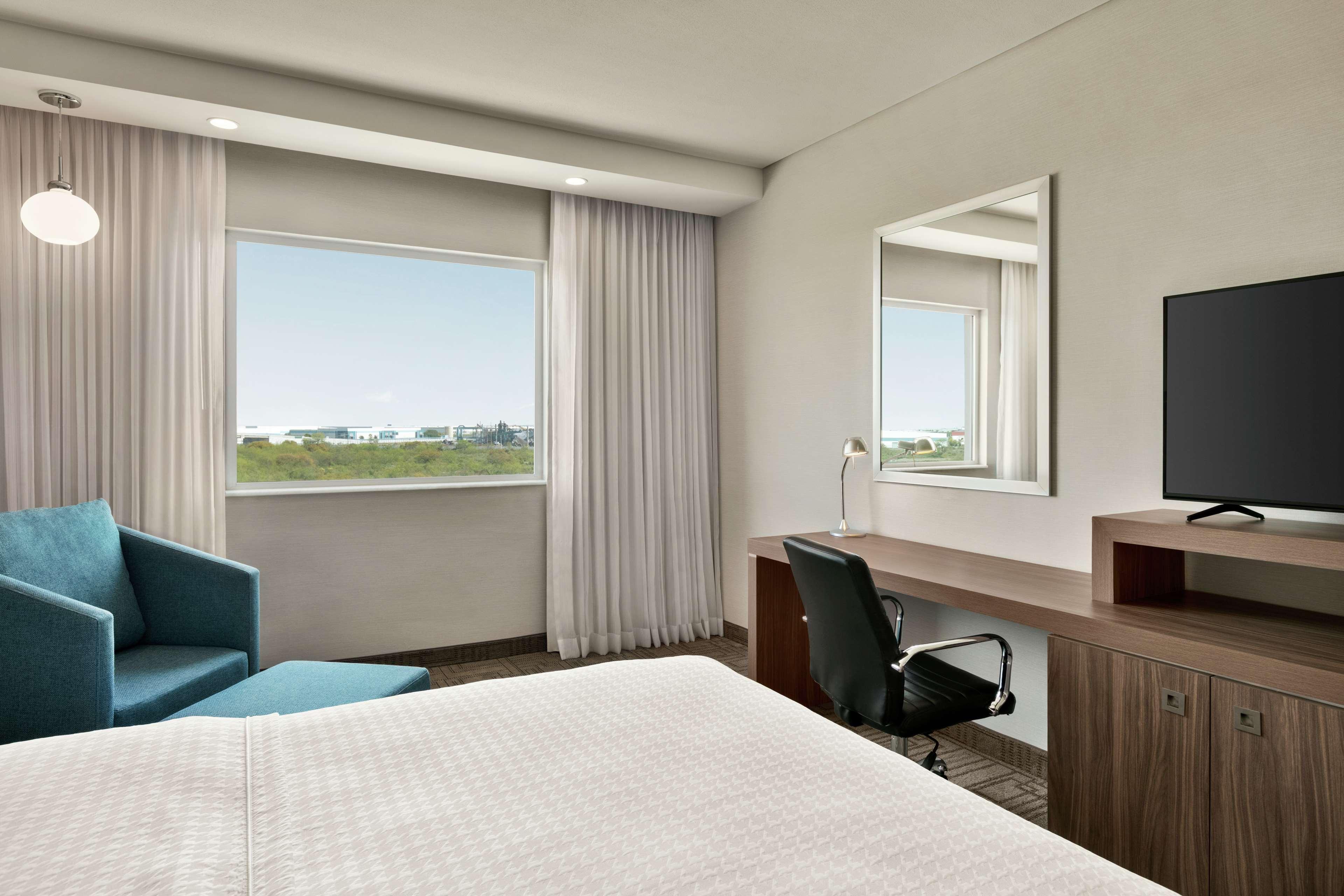 Hampton Inn By Hilton Monterrey Apodaca Екстериор снимка