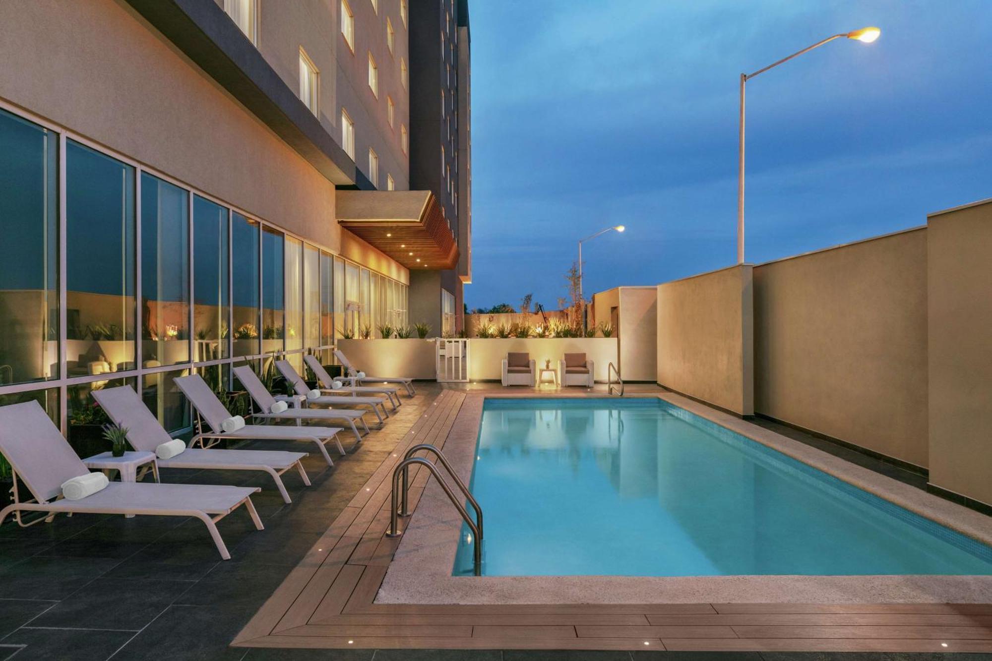 Hampton Inn By Hilton Monterrey Apodaca Екстериор снимка